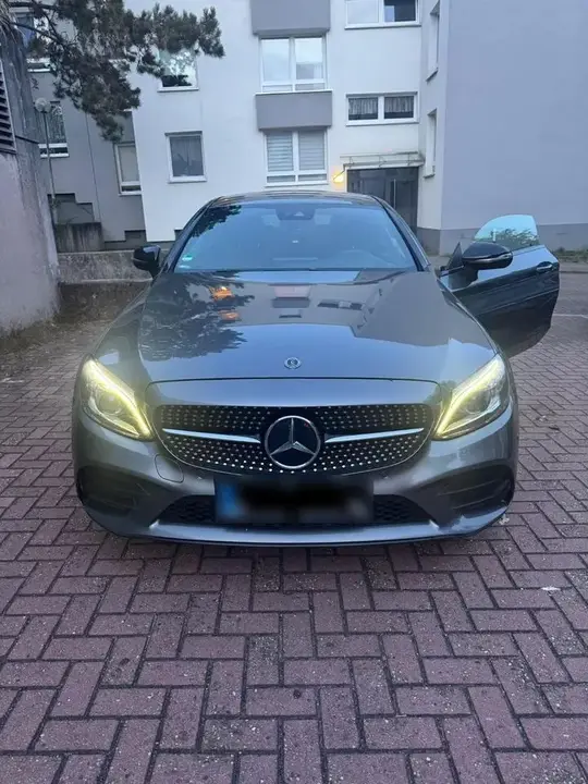 Mercedes-Benz 300