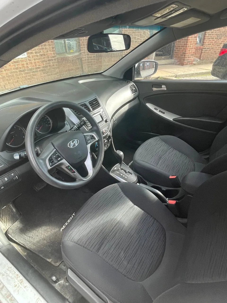 Hyundai Accent 2016 photo 2