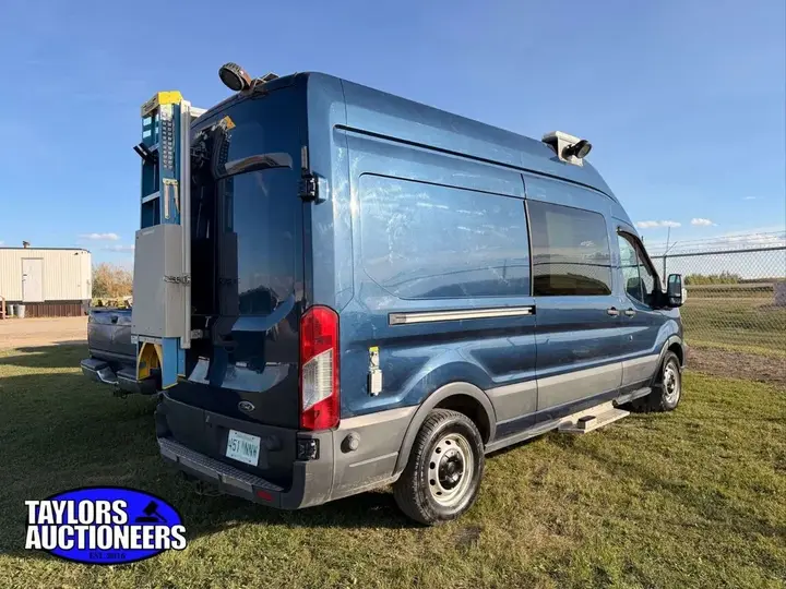 Ford Transit 2016 photo 3
