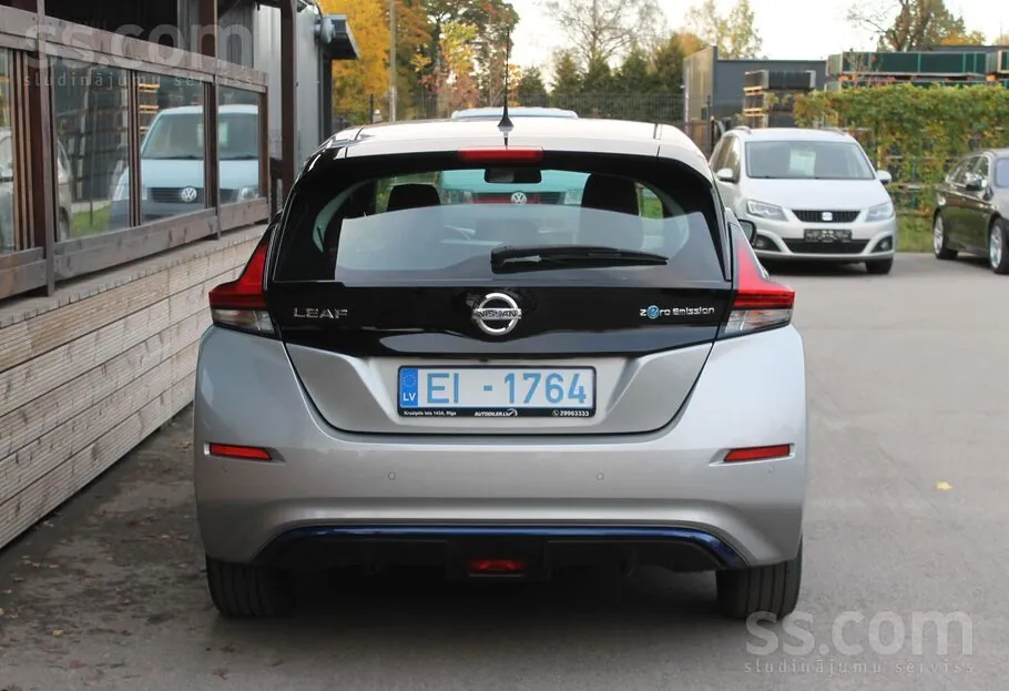 Nissan Leaf 2018 photo 5