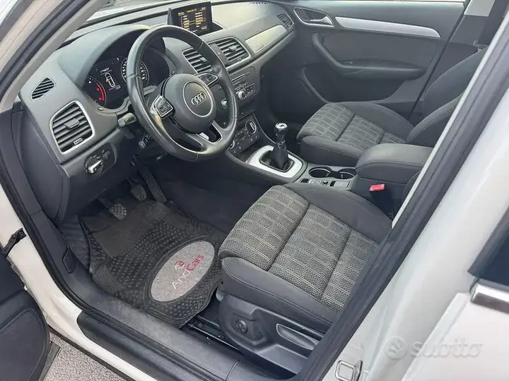 Audi Q3 2018 photo 5