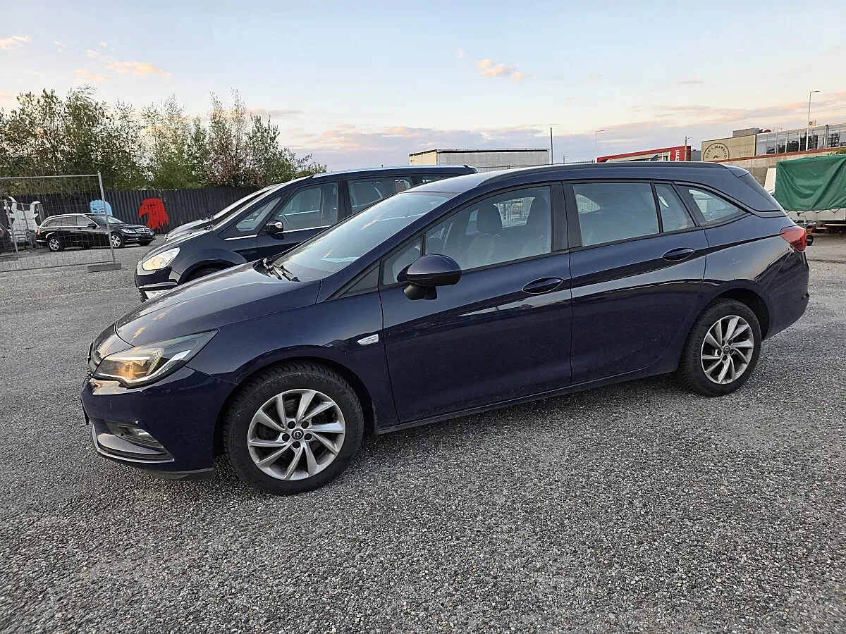 Opel Astra 2016 photo 2