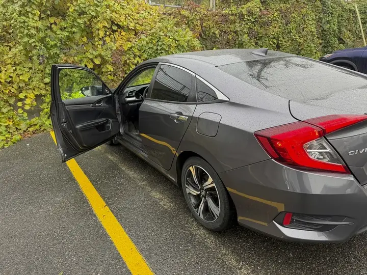 Honda Civic 2017 photo 4