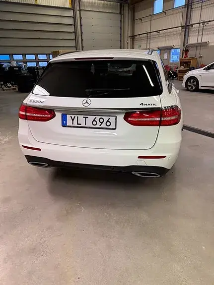 Mercedes-Benz E 220 2017 photo 4