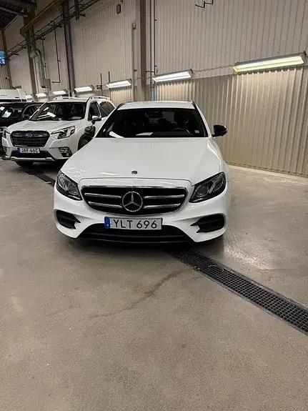 Mercedes-Benz E 220 2017 photo 3