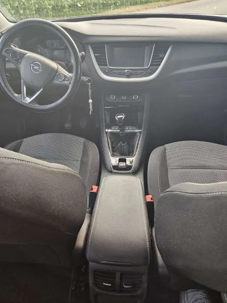 Opel Grandland X 2019 photo 2