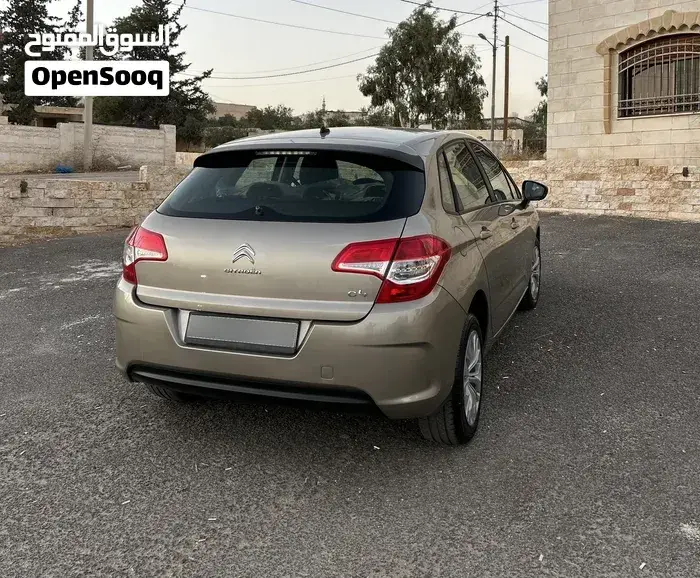 Citroen C4 2012 photo 3
