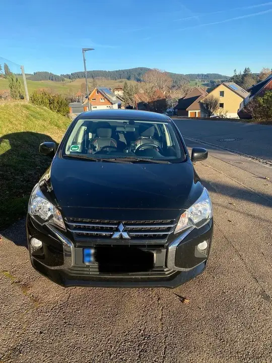 Mitsubishi Space Star Select