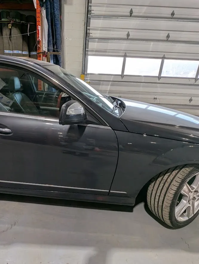 Mercedes-Benz C-Class 2009 photo 2