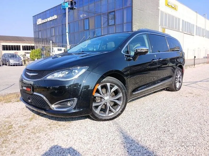 Chrysler Pacifica 2018 photo 4