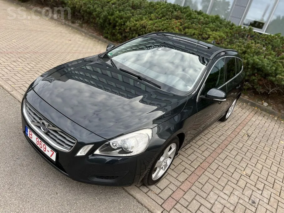 Volvo V60 2012 photo 4