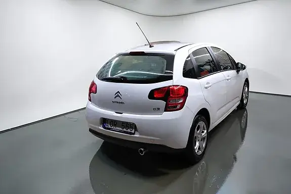 Citroen C3 2011 photo 3