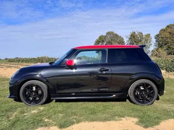 Mini Cooper S 2024 photo 2