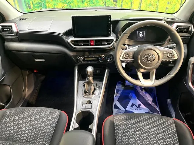 Toyota Riz Z 2025 photo 2