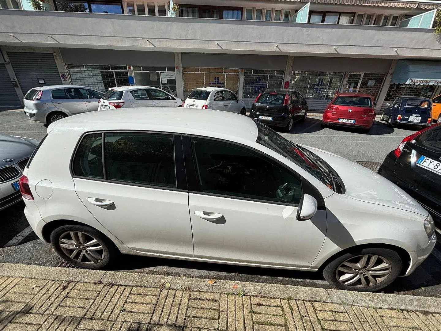 Volkswagen Golf 2012 photo 4