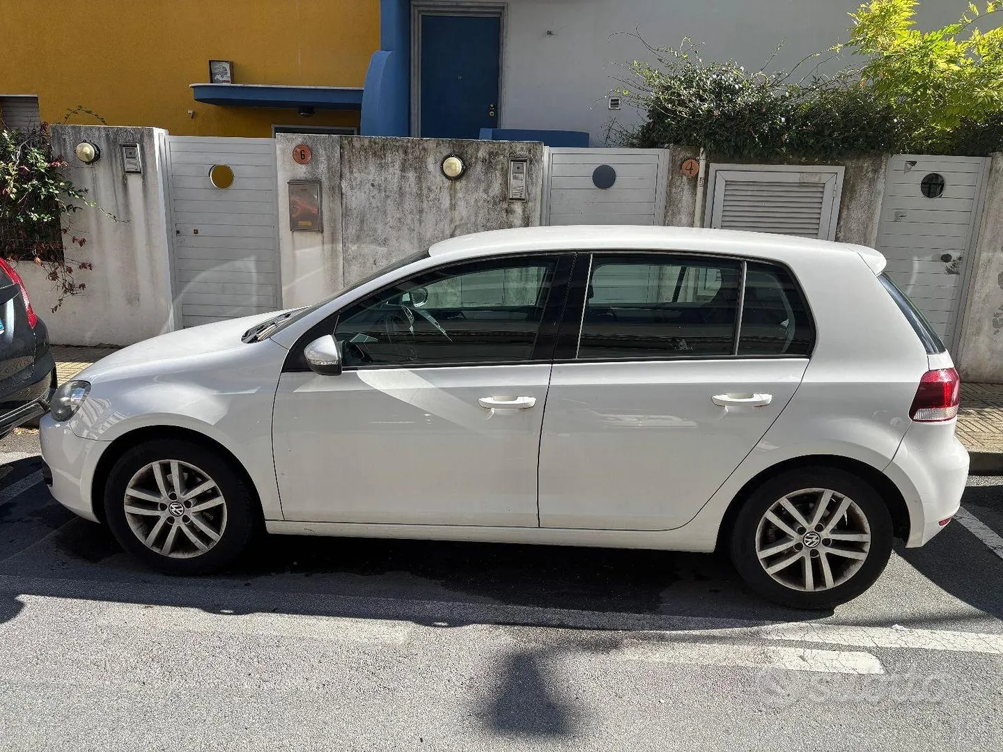 Volkswagen Golf 2012 photo 2