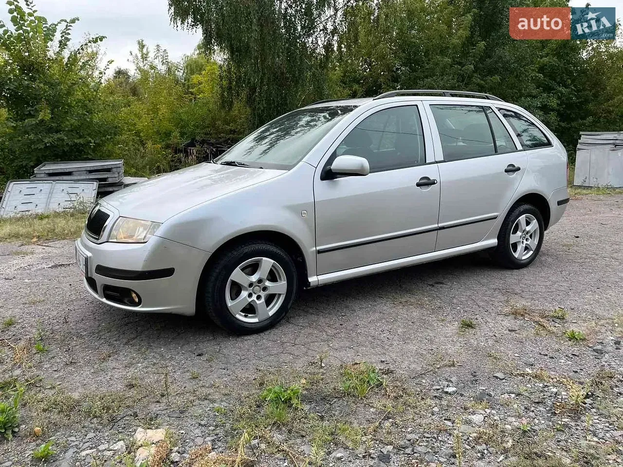 Skoda Fabia 2005 photo 2