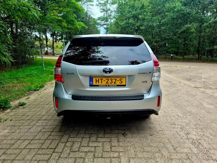 Toyota Prius 2016 photo 3