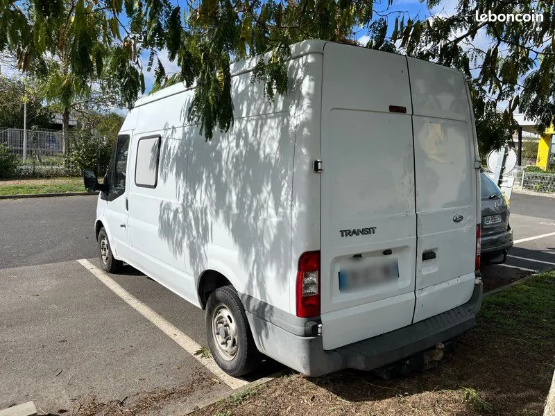 Ford Transit 2008 photo 2
