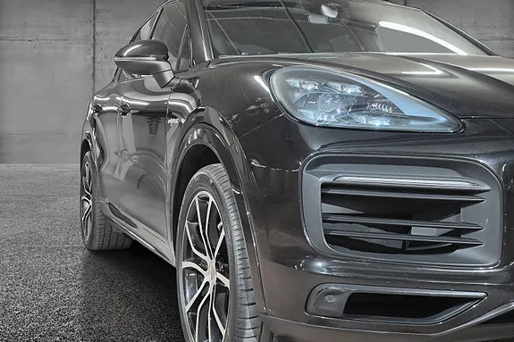 Porsche Cayenne 2019 photo 2