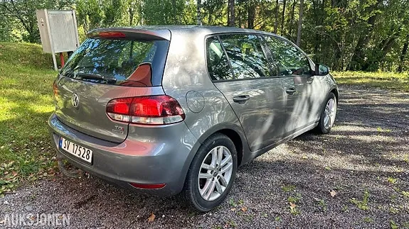 Volkswagen Golf 2012 photo 4