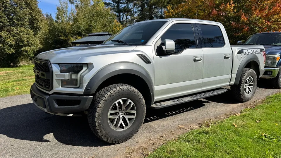 Ford F-150 Raptor 2017 photo 2