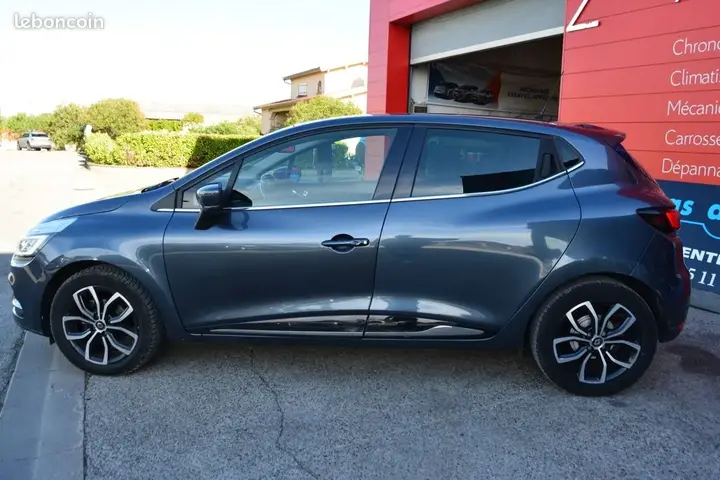 Renault Clio 2019 photo 2