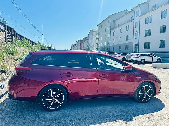 Toyota Auris 2017 photo 5