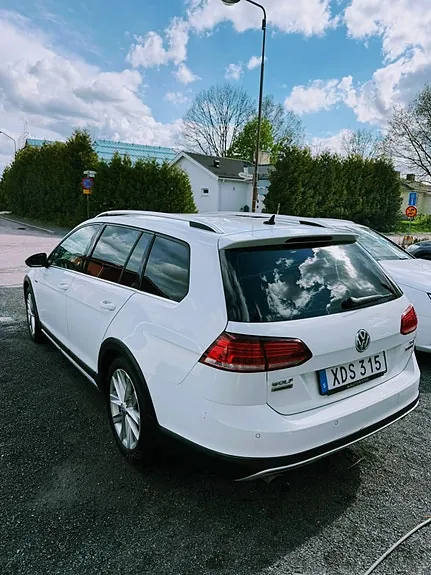 Volkswagen Golf Alltrack 2018 photo 2