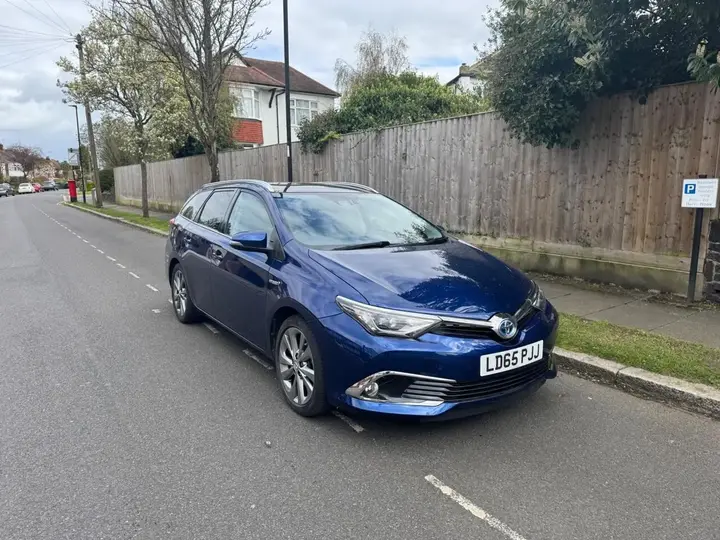 Toyota Auris