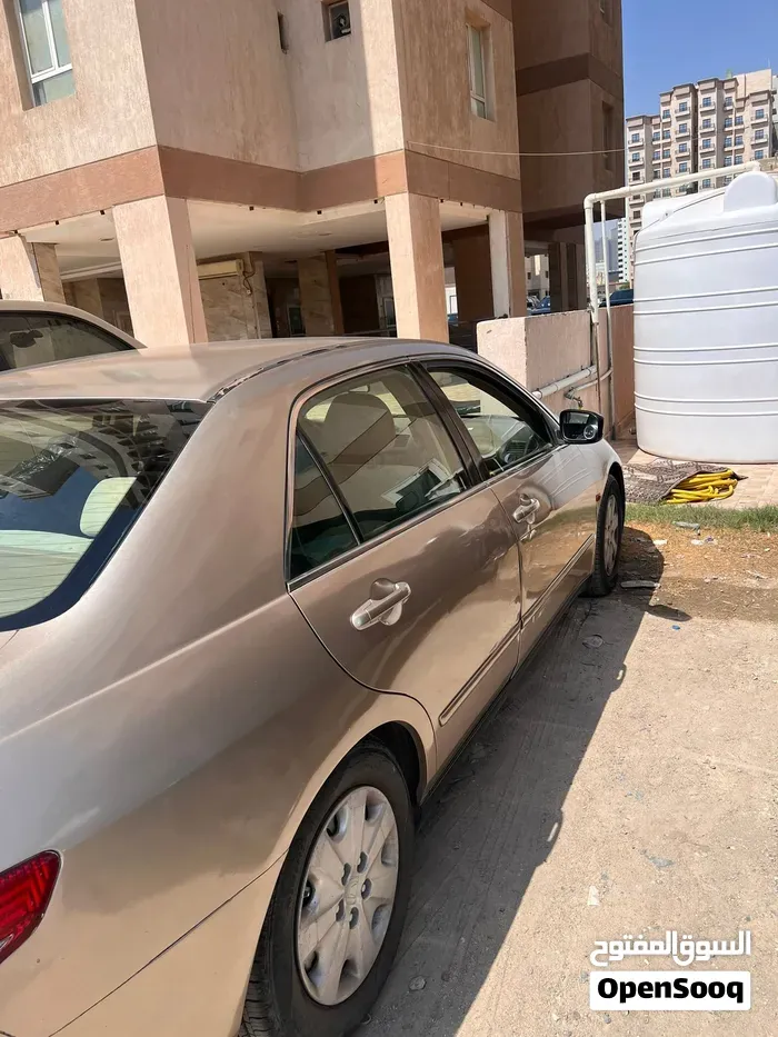 Honda Accord 2004 photo 4