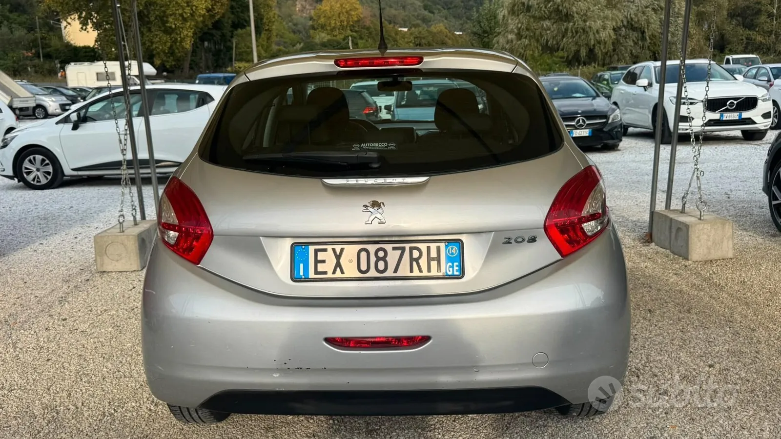 Peugeot 208 2014 photo 4
