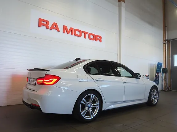 BMW 330E 2018 photo 5