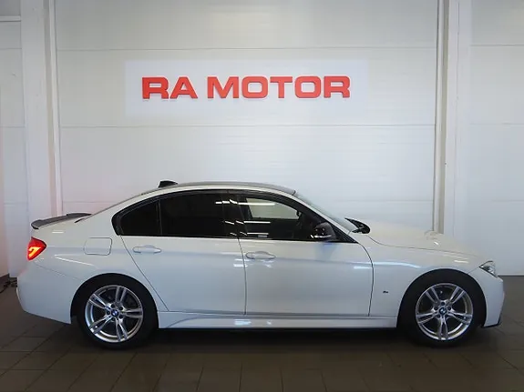 BMW 330E 2018 photo 4
