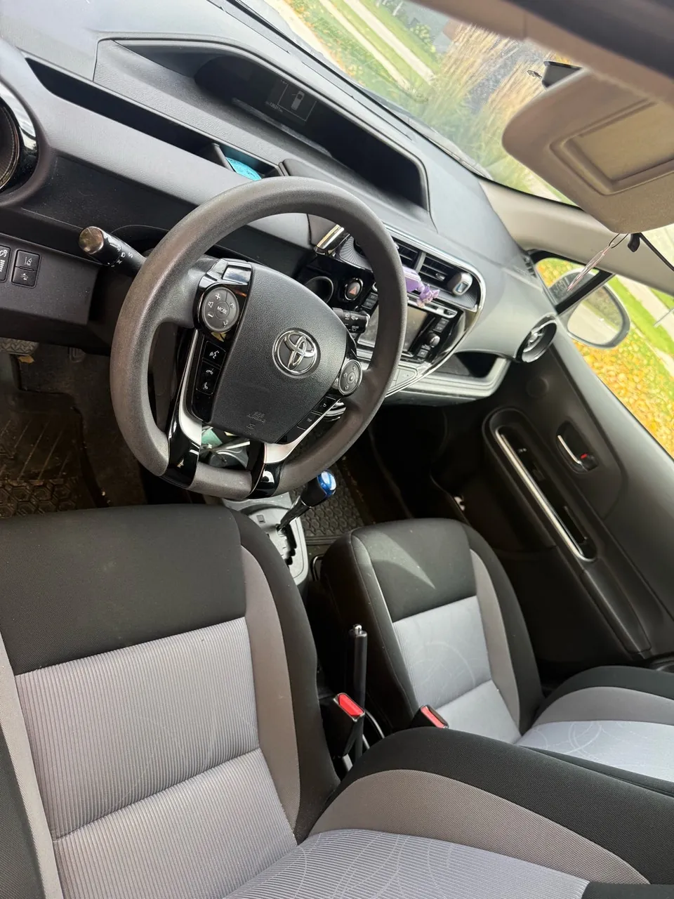 Toyota Prius C 2018 photo 4