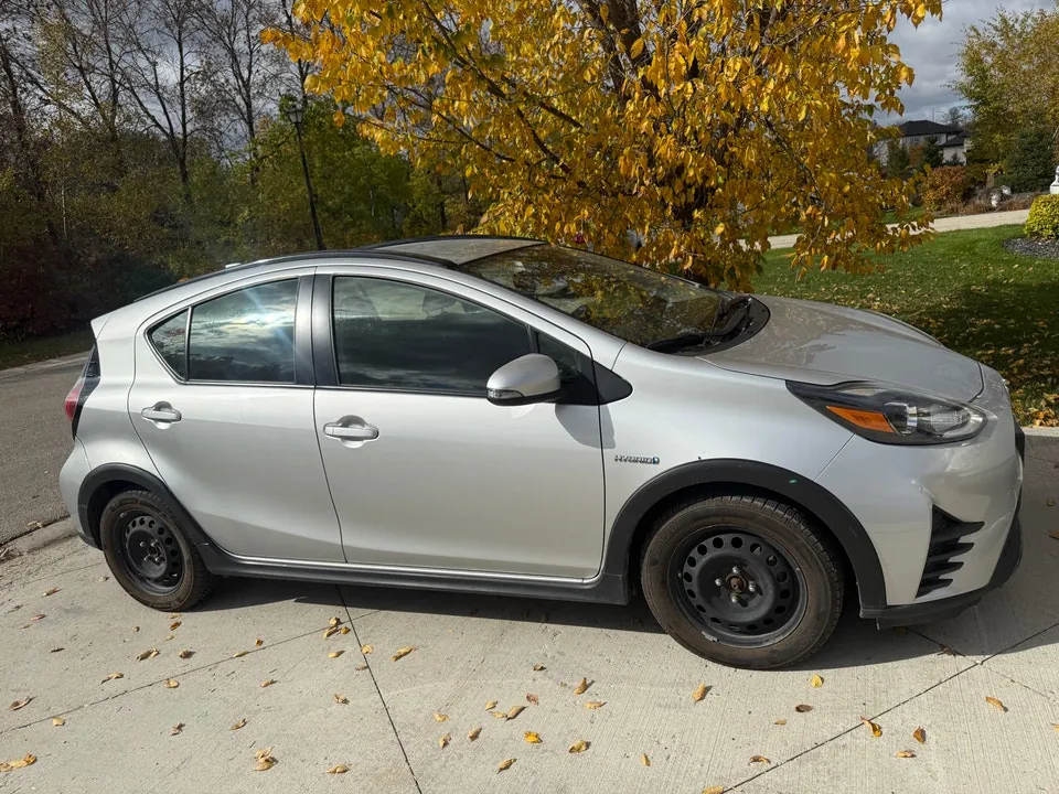 Toyota Prius C 2018 photo 3