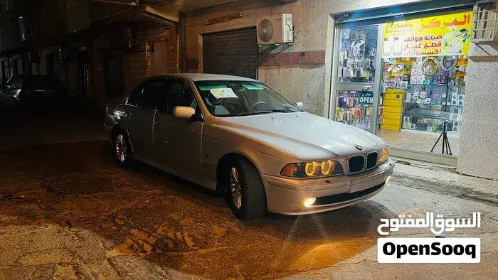 BMW 5 Series 2002 photo 2