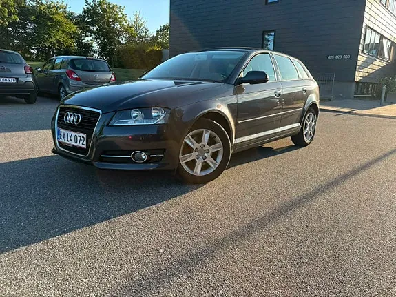 Audi A3 2010 photo 3