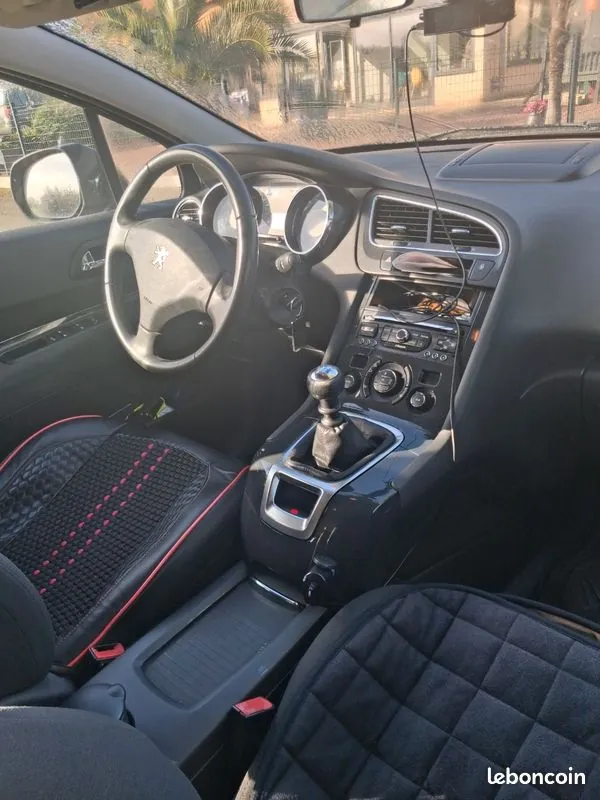 Peugeot 5008 2014 photo 3