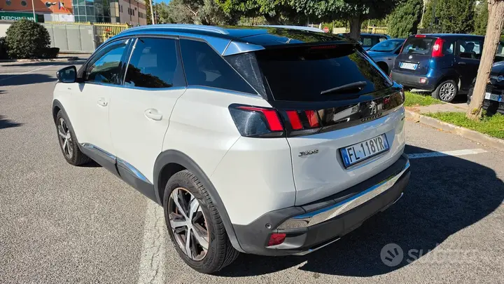 Peugeot 3008 2018 photo 2