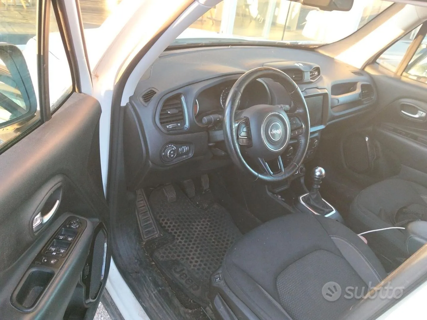 Jeep Renegade 2022 photo 4