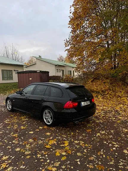 BMW 320D 2011 photo 2