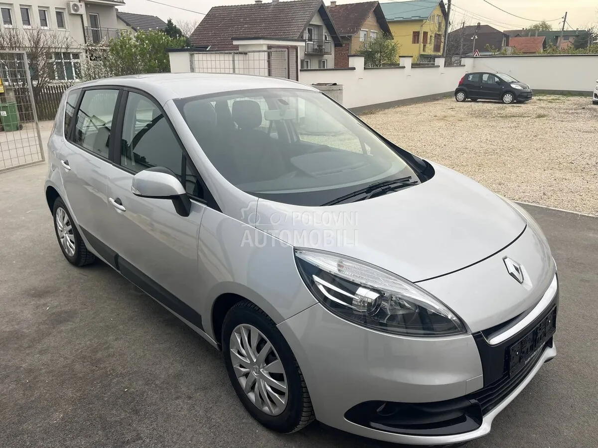 Renault Scenic 2012 photo 5