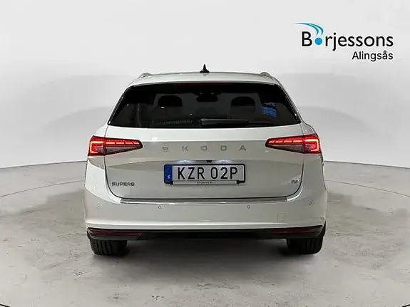 Skoda Superb 2024 photo 5