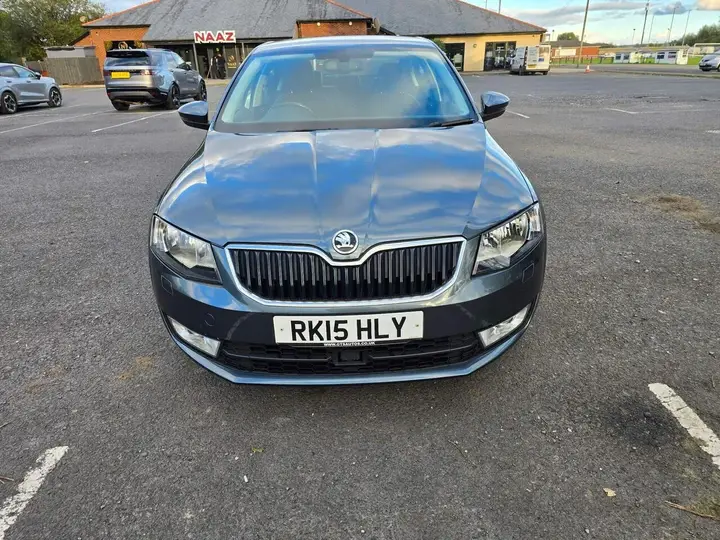 Skoda Octavia 2015 photo 3
