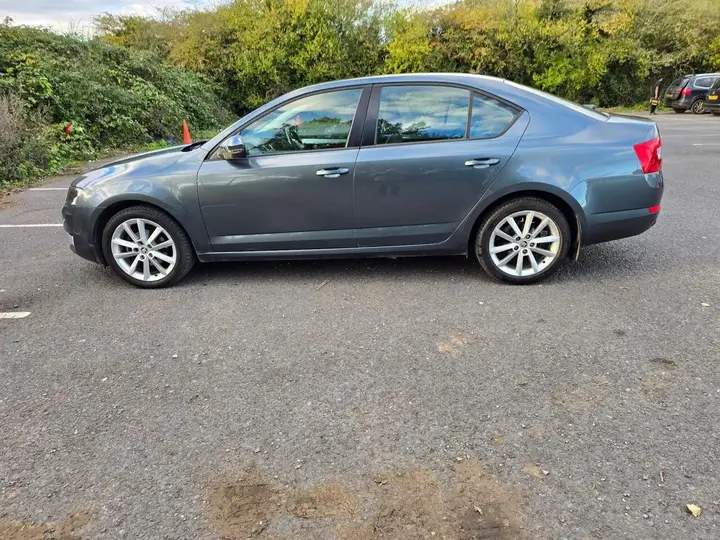 Skoda Octavia 2015 photo 5