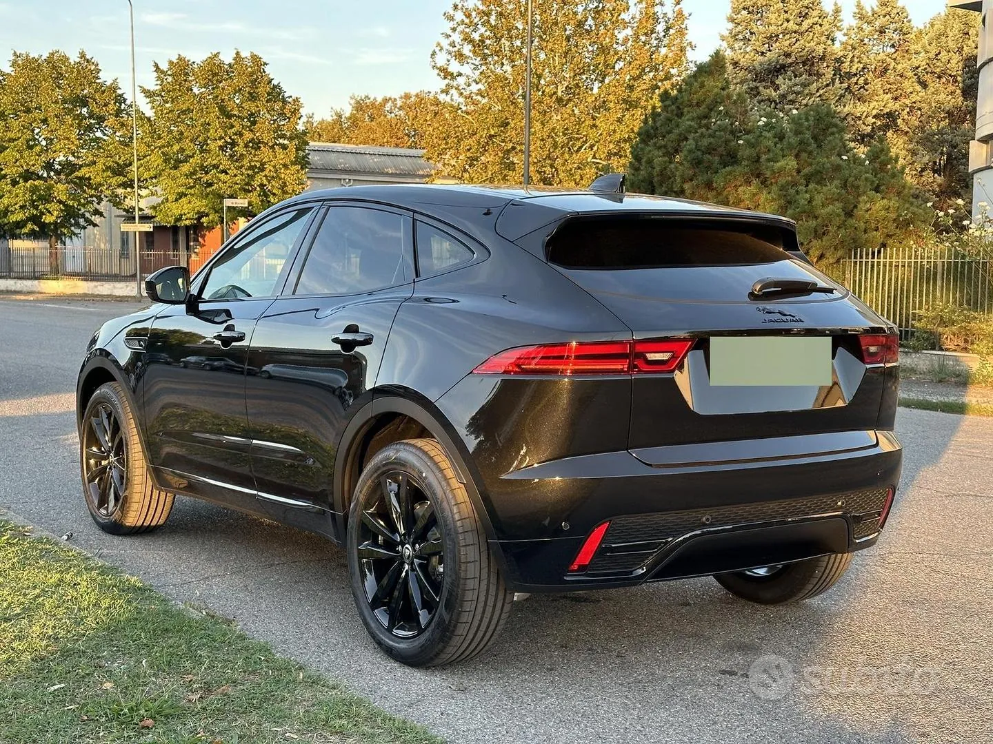 Jaguar E-Pace 2023 photo 5