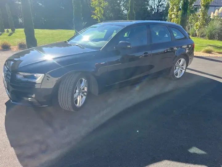 Audi A4 Avant 2014 photo 2