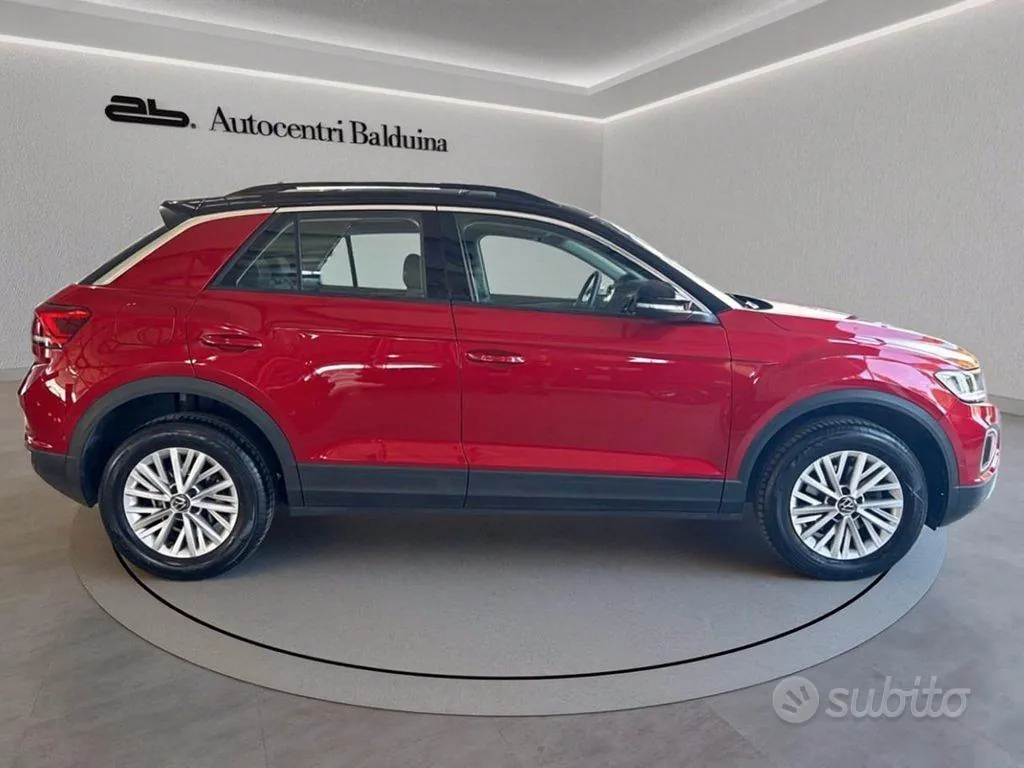 Volkswagen T-Roc 2023 photo 3