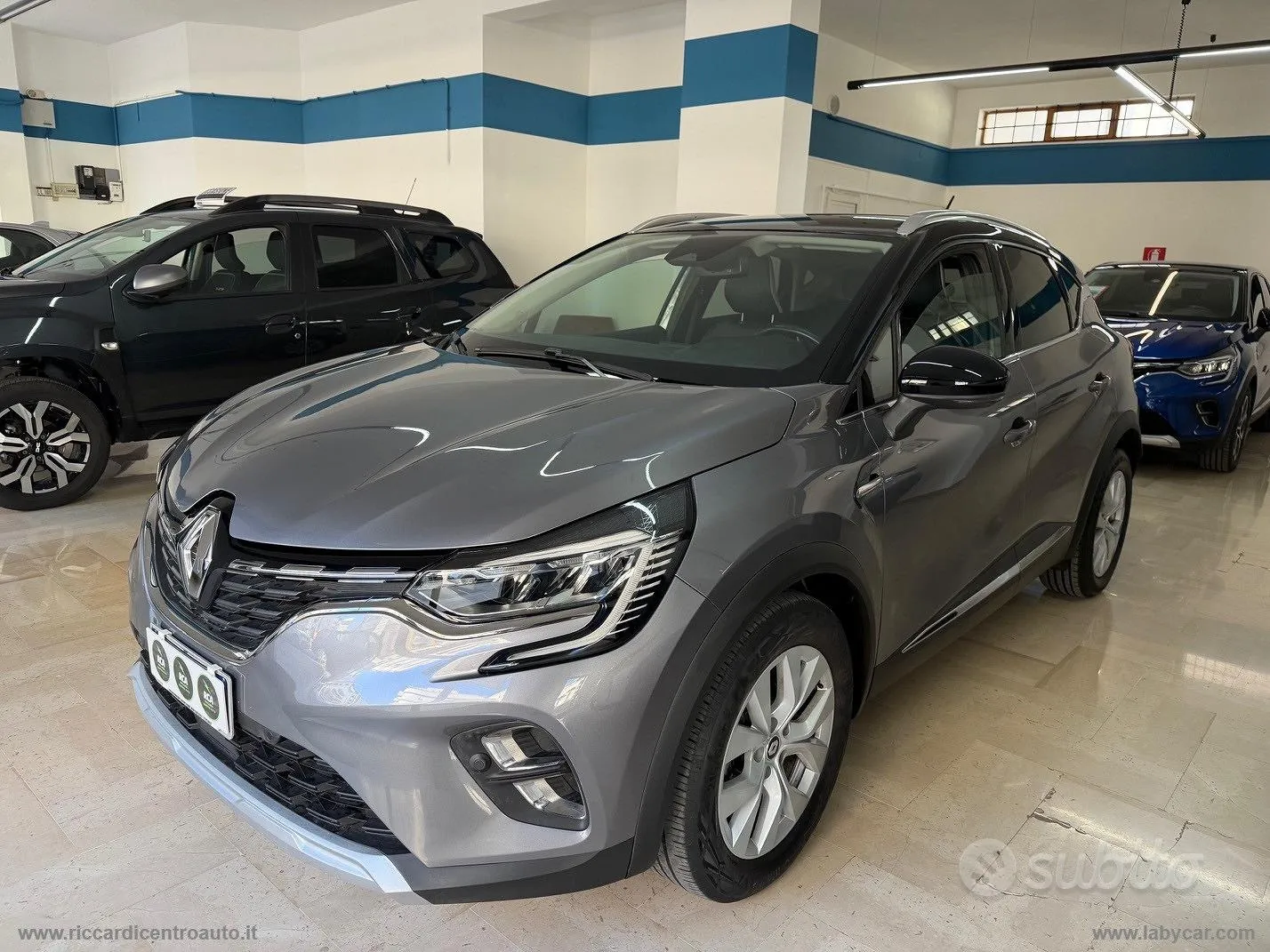 Renault Captur 2022 photo 2